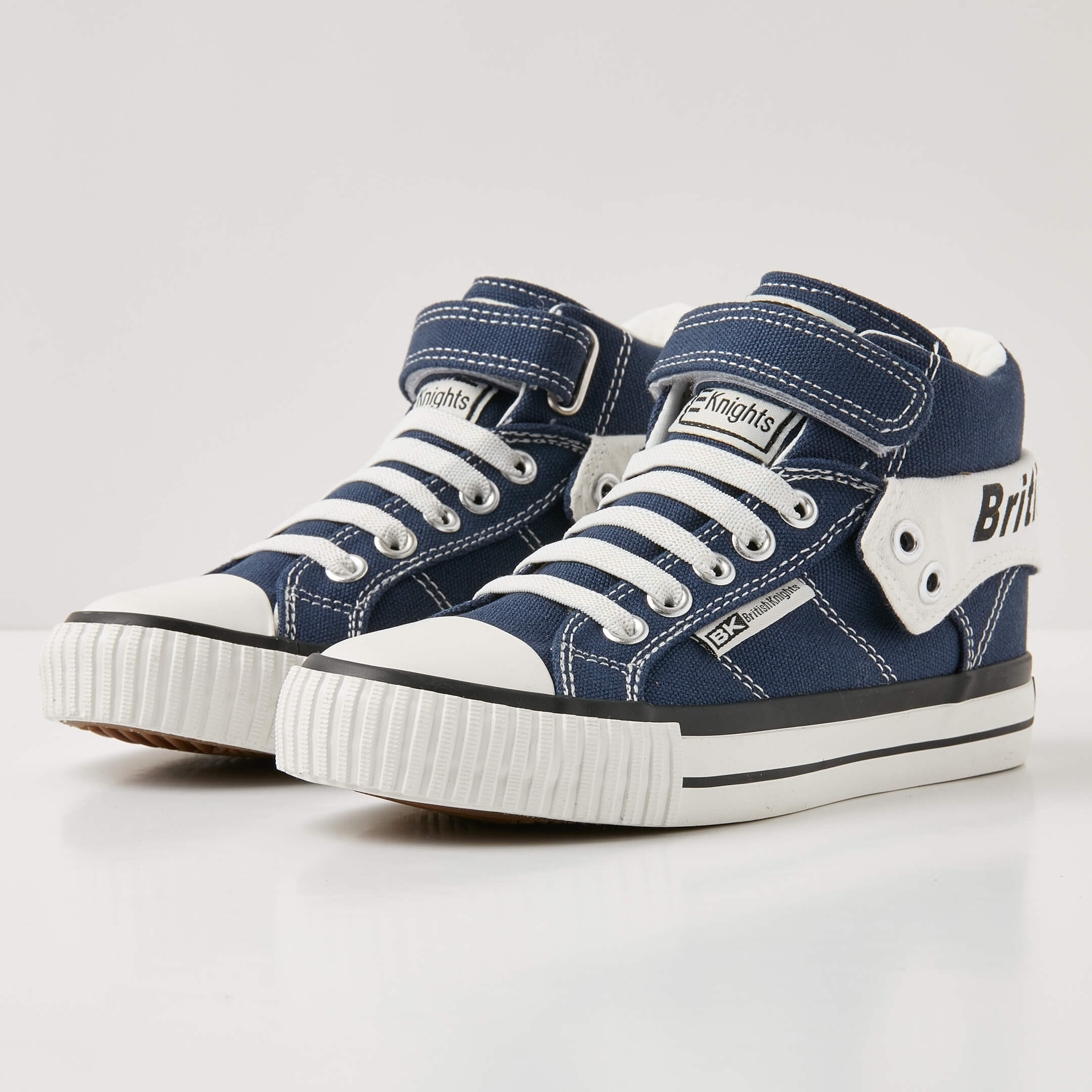 British Knights Sneaker Front view  B43-3702C-04 ROCO HIGH-TOP MALE