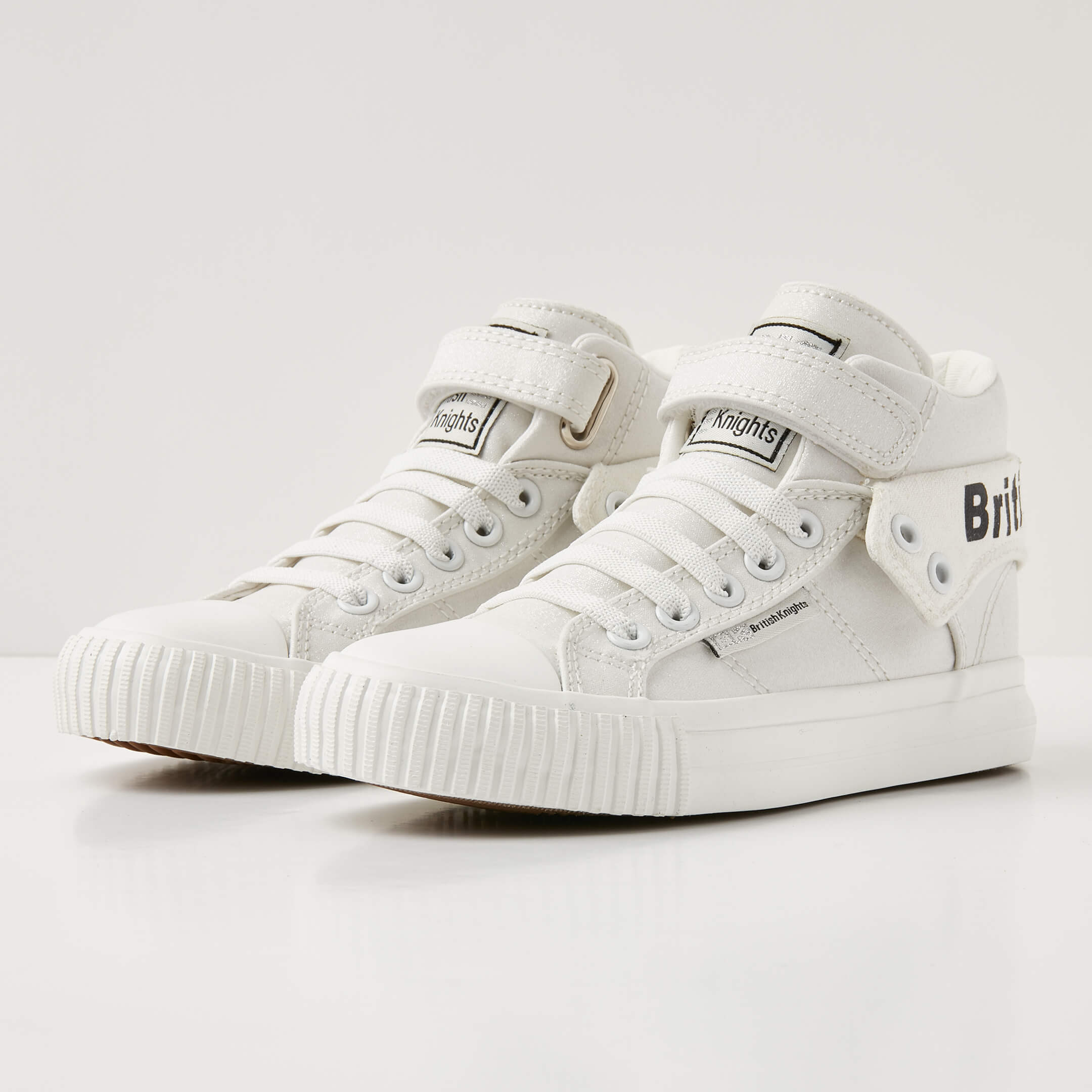 British Knights Sneaker Front view  B43-3703C-01 ROCO HIGH-TOP FEMALE