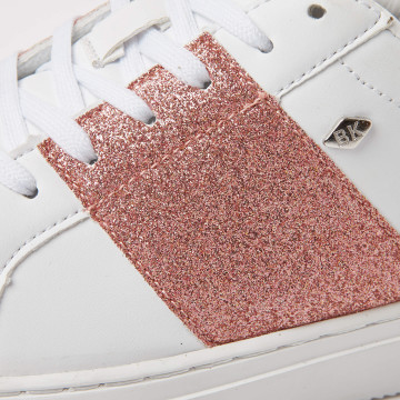 Detail view  B43-3666-01 LUX LOW-TOP FEMALE