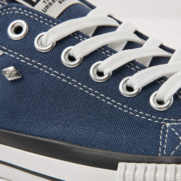 Detail view  B43-3716-04 MASTER LO LOW-TOP MALE