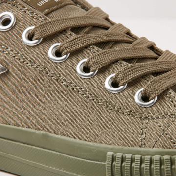 Detail view  B43-3720-03 MASTER LO LOW-TOP MALE
